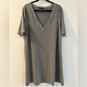 Natori Feathers Essential Sleepshirt L